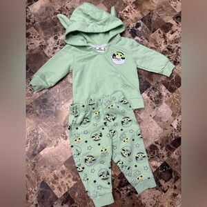 Star Wars Light Green Baby Yoda Outfit Unisex 9 months